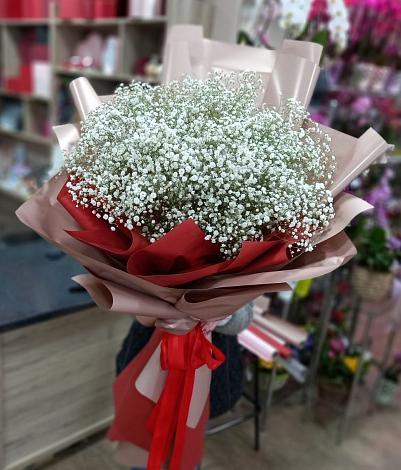 Букет цветов из: Гипсофила в Кизилюрте