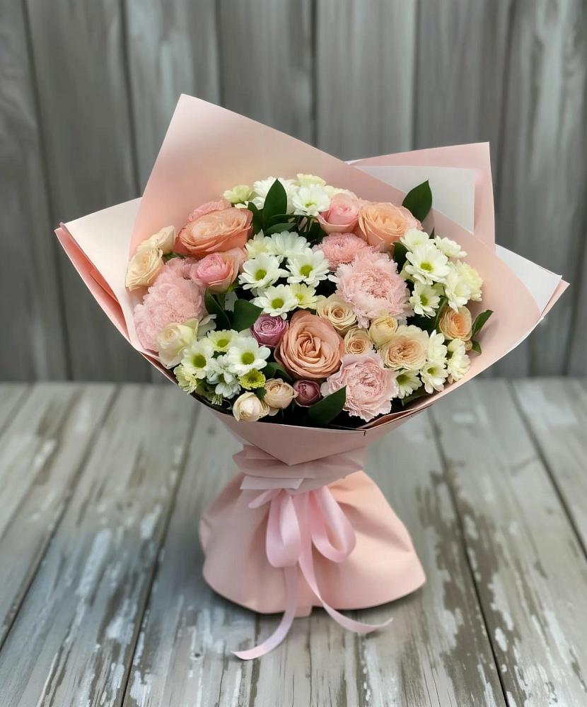 Букет цветов из: Гвоздики, Розы и Хризантемы в Кизилюрте