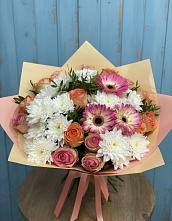 Букет цветов из:  Розы, Герберы и Хризантемы в Кизилюрте