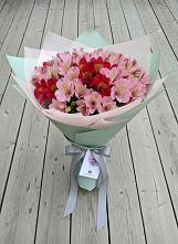Букет цветов из:  Альстромерии в Кизилюрте