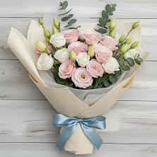 Букет цветов из:  Лизиантусы в Кизилюрте