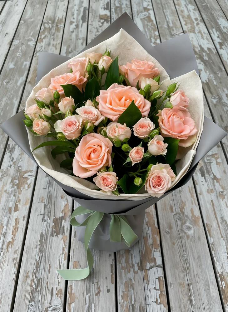 Букет цветов из: Розы в Кизилюрте