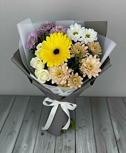 Букет цветов из:  Розы, Герберы и Хризантемы в Кизилюрте