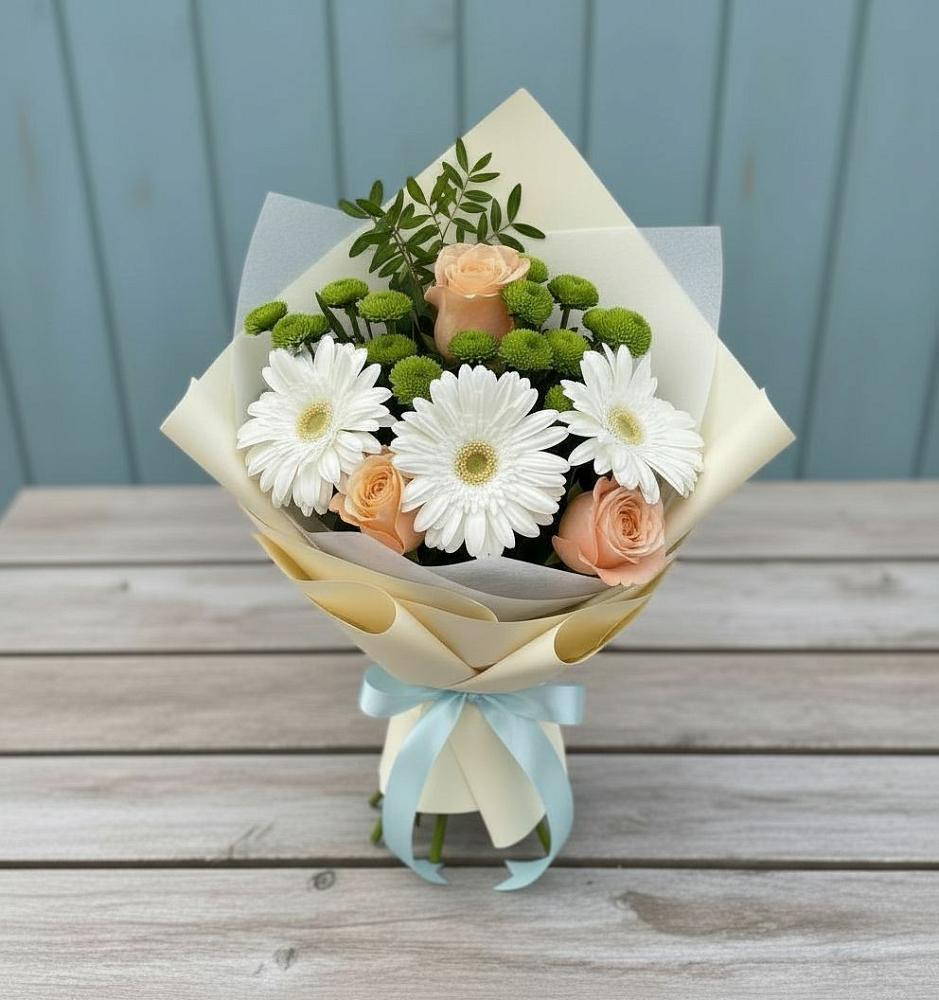 Букет цветов из: Герберы, Розы и Хризантемы в Кизилюрте
