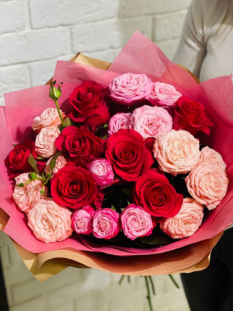 Букет цветов из: Розы в Кизилюрте