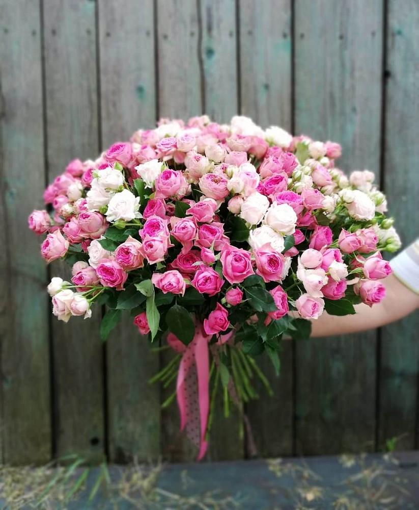 Букет Розовые кустовые розы Натали и Лав Лидия в Кизилюрте