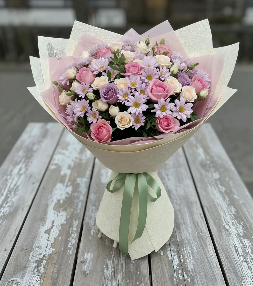 Букет цветов из: Розы и Хризантемы в Кизилюрте